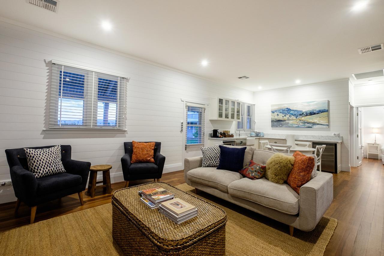 Goonoo Goonoo Station Hotel Tamworth Luaran gambar The interior of a typical apartment at the hotel