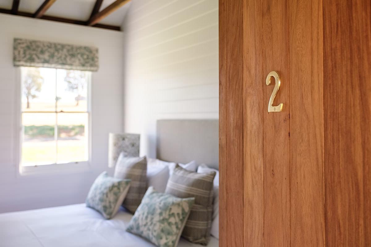 Goonoo Goonoo Station Hotel Tamworth Luaran gambar A room at the hotel